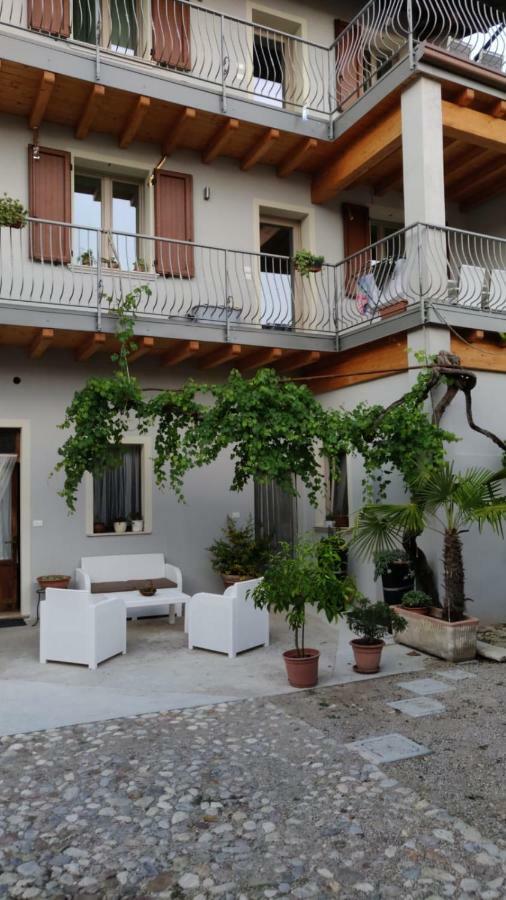 "Country House Il Brolo" Polpenazze del Garda Exterior photo